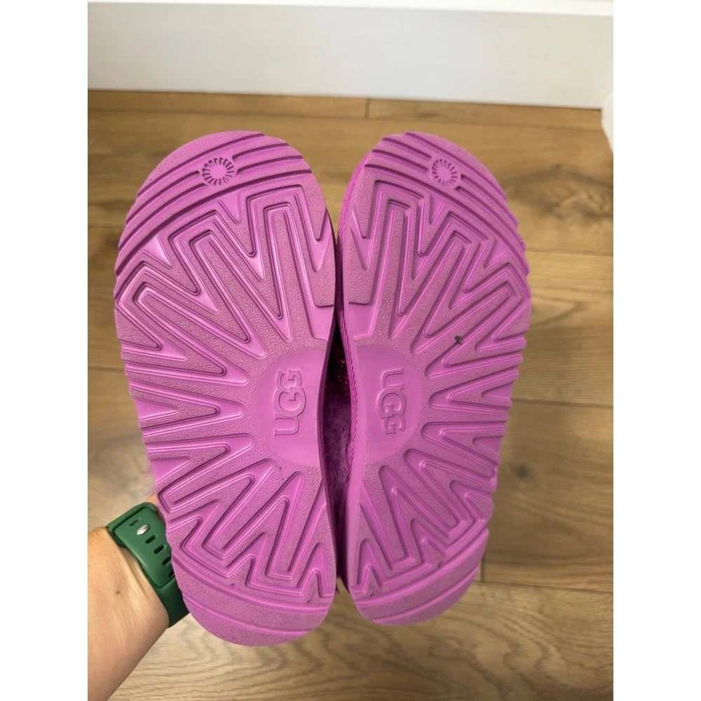 UGG Cozy II Glitter Slippers Size‎ 4 Kids Pink Sparkly 1153671K Girls